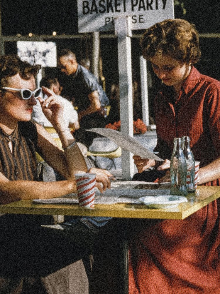 Obituary for the traditional restaurant menu